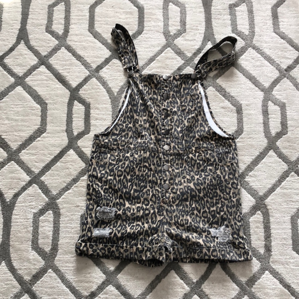Leopard Jean short overalls